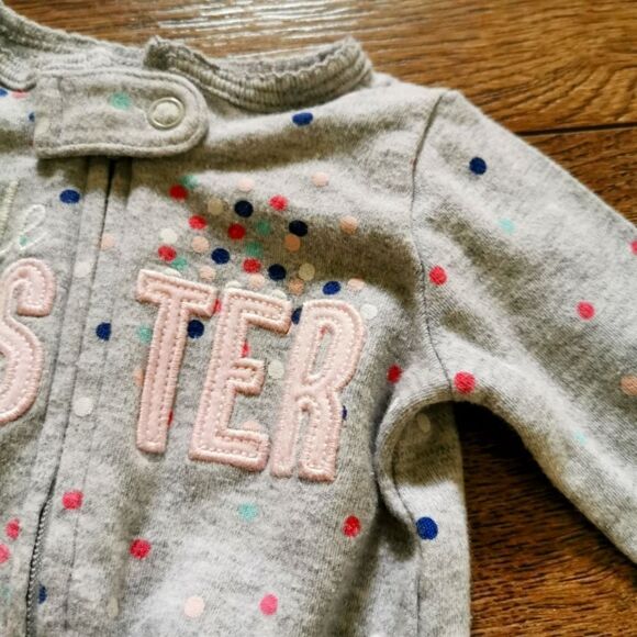 3/$15 Carters polka dot sleeper NB - Picture 4 of 4